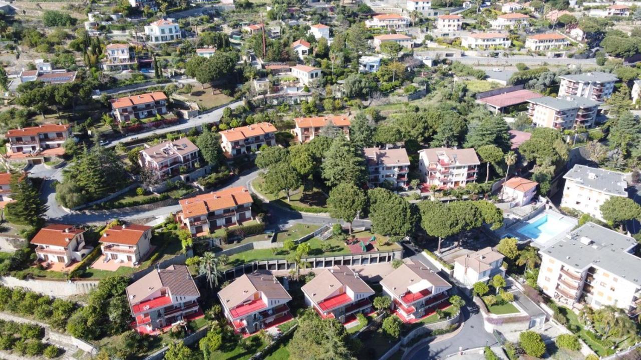 Rifugio Societa Semplice Apartment Ospedaletti Ngoại thất bức ảnh